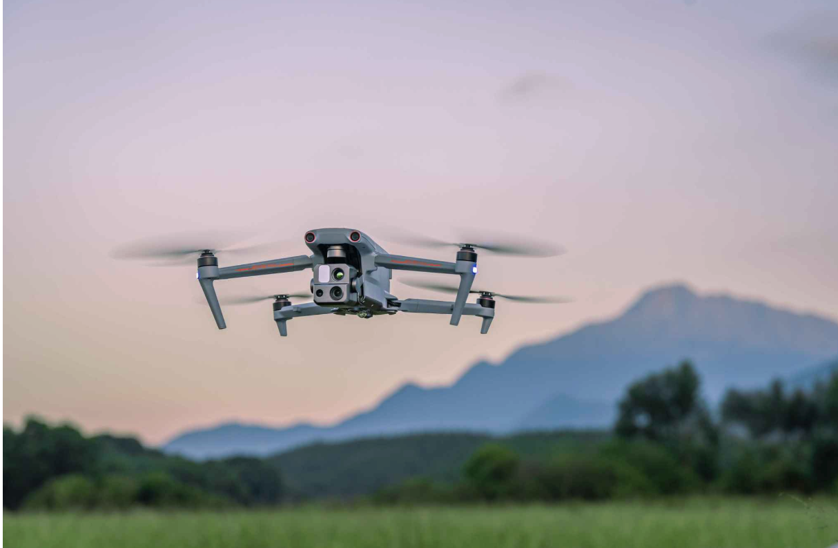 Autel Robotics EVO MAX 4T XE Bundle (Without Logo on Case)